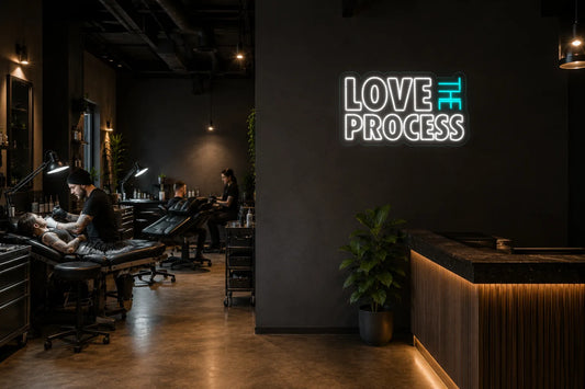 Neón Ama el proceso - Love the process - estudio_de_tatuaje_3